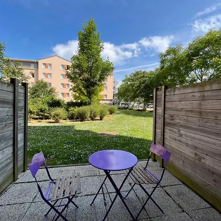 Acajou, Avec Terrasse Et Parking Prive