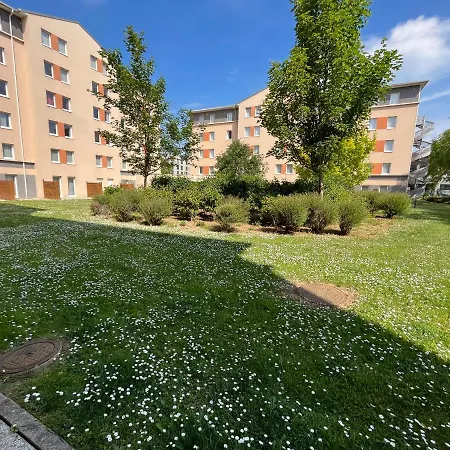 Apartment Acajou, Studio Avec Terrasse Et Parking Prive Caen